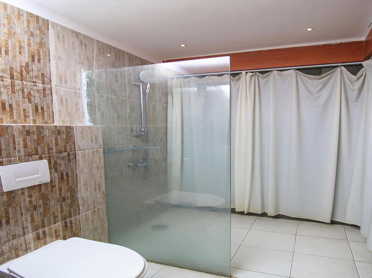 Oyo 3683 De Global Park Hotell Hasanganj Eksteriør bilde